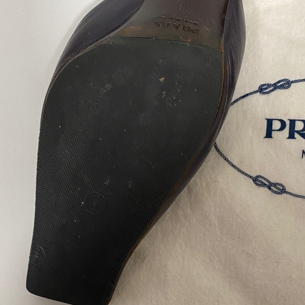 Vintage Prada Women's Dark Brown and Magenta Leather Mules ๐ - Picture 2 of 5